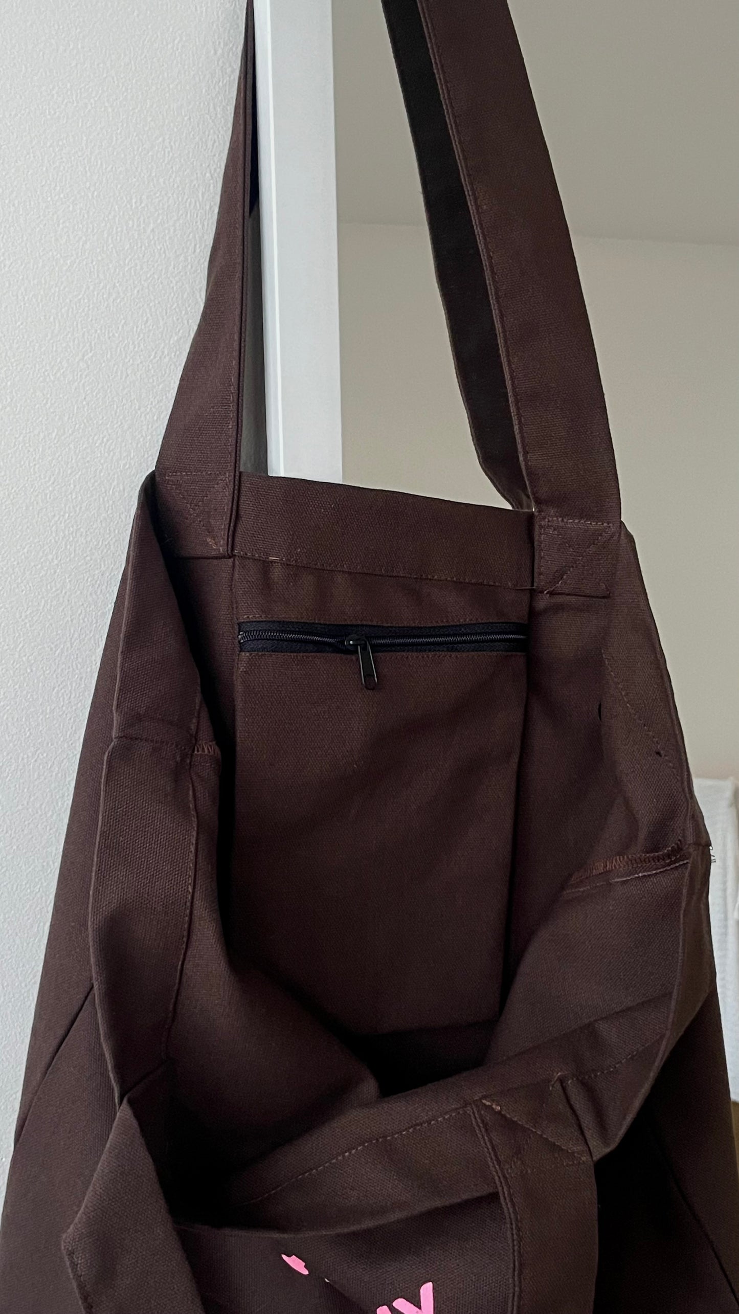 Big Tote Bag "In my that girl era" Brown